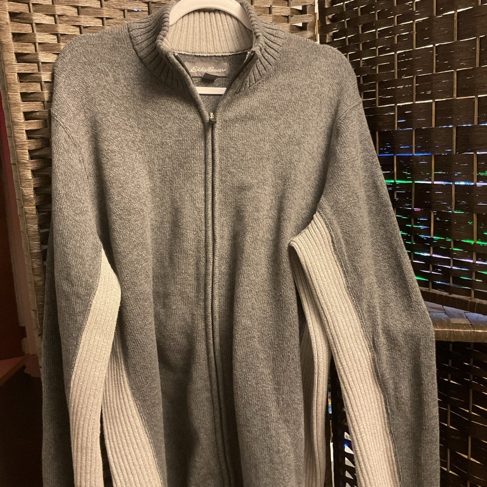 Eddie Bauer men's size XL full-zip sweater